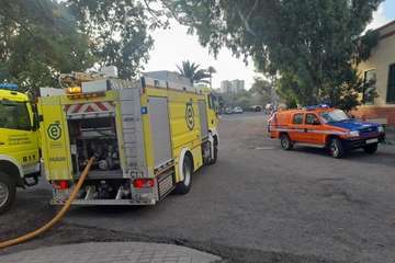  Enésimo incendio en el histórico inmueble de la Casa de la Condesa (Valle de Jinámar)/TA.